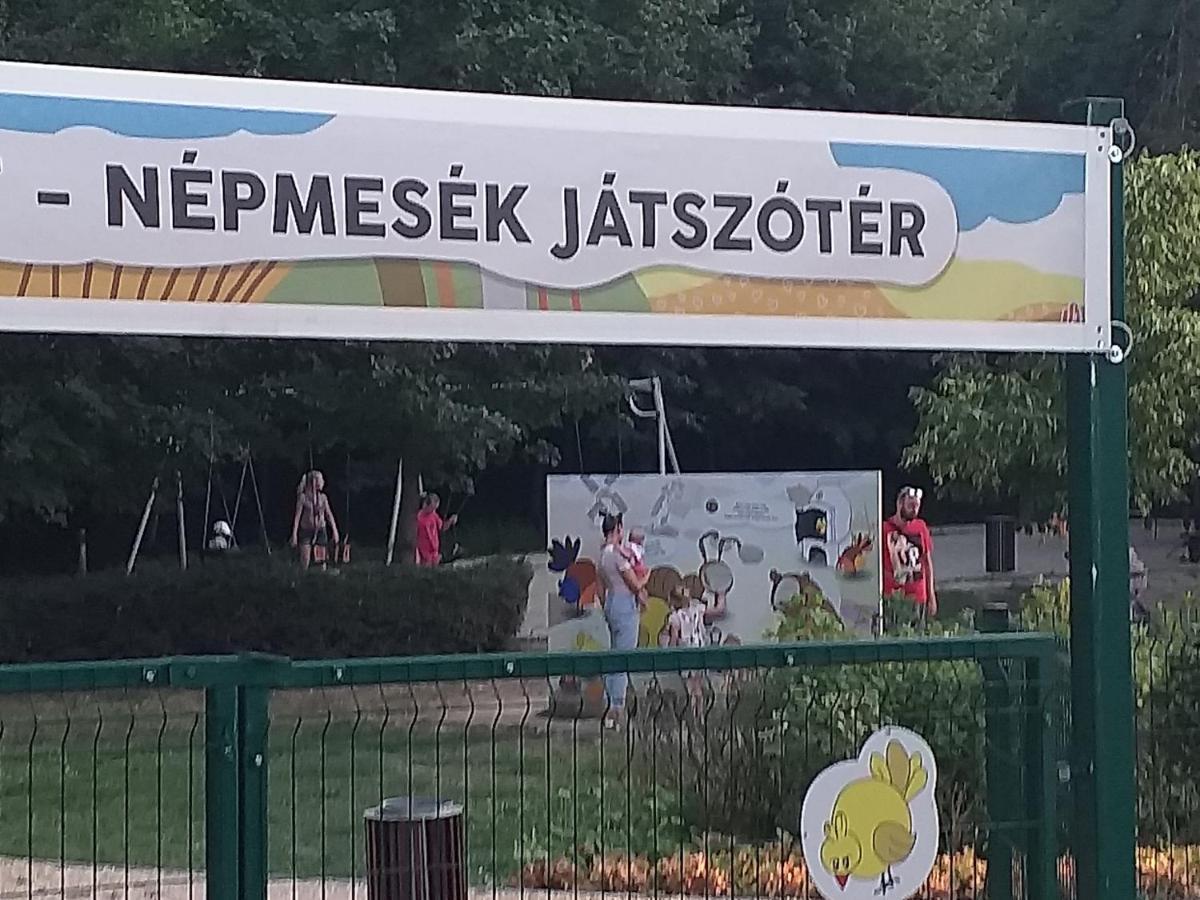 Galeria Villa Veszprém Exteriér fotografie